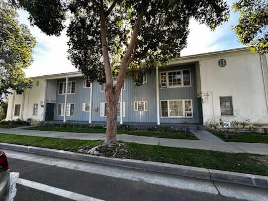5404-5412 San Vicente Blvd LP property